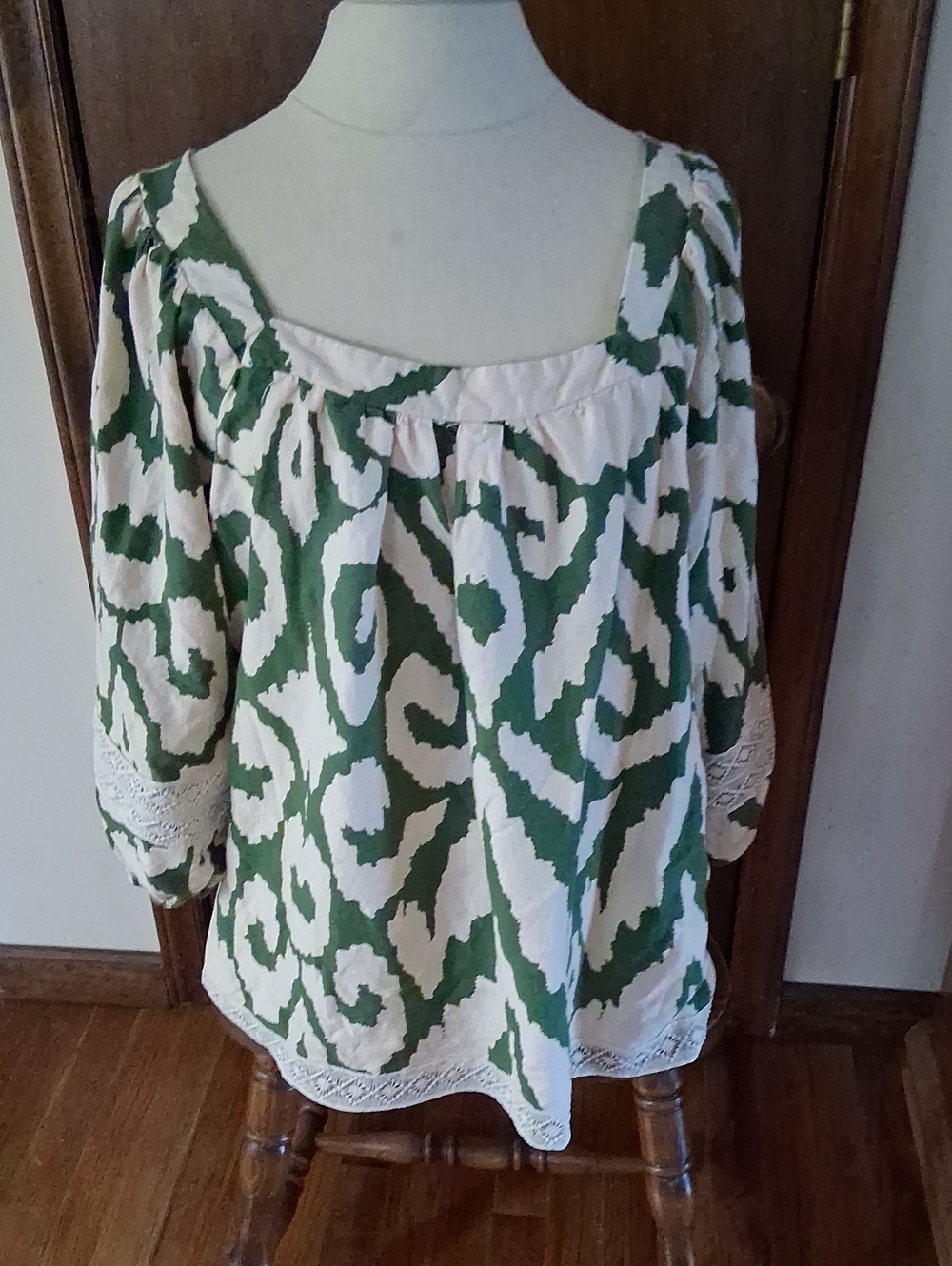 Rachel Zoe Green and White Off-the-Shoulder Printed Top